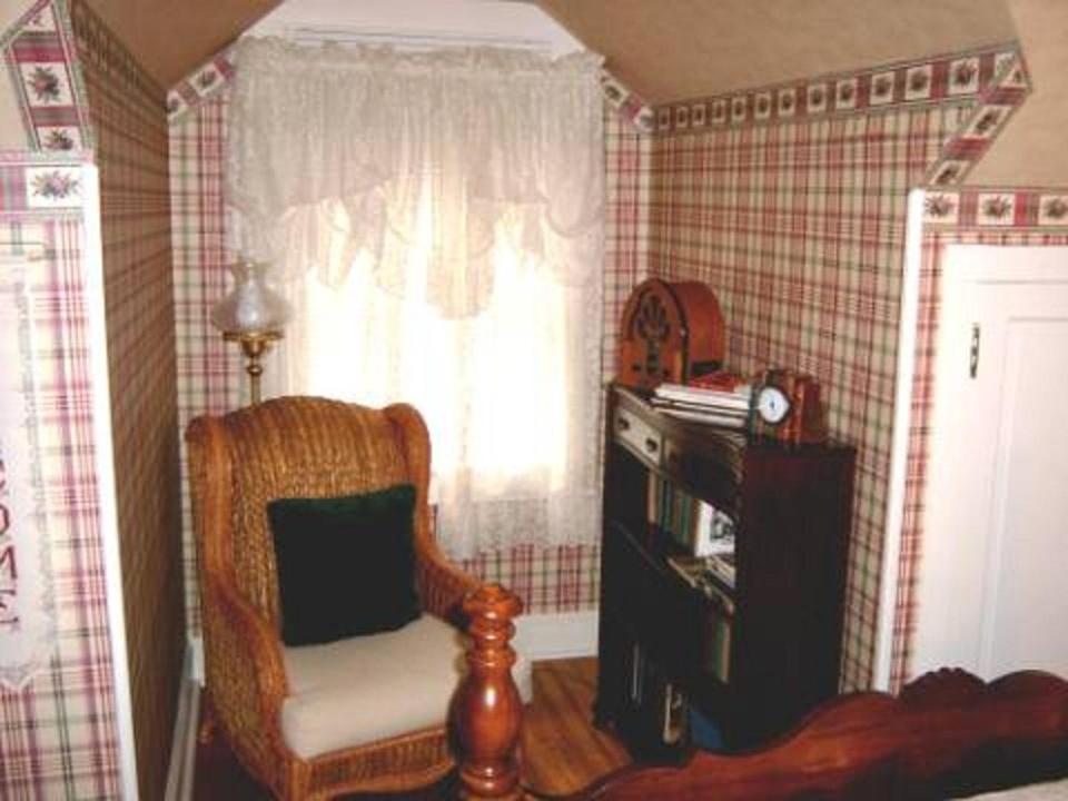 Brookview Manor 3*