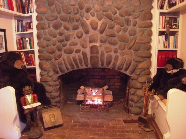 Bed & Breakfast Brookview Manor 3*