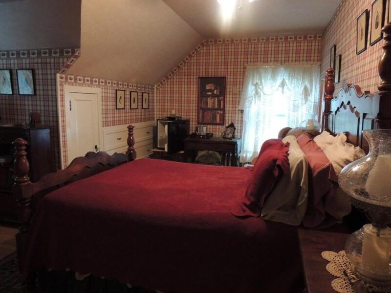 Brookview Manor Bed & Breakfast 3*