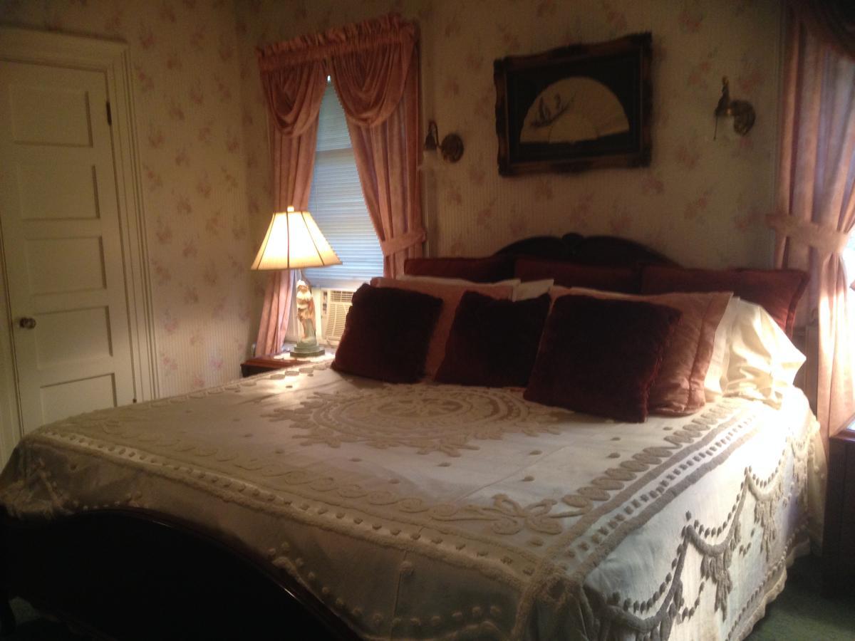 Bed & Breakfast Brookview Manor 3*