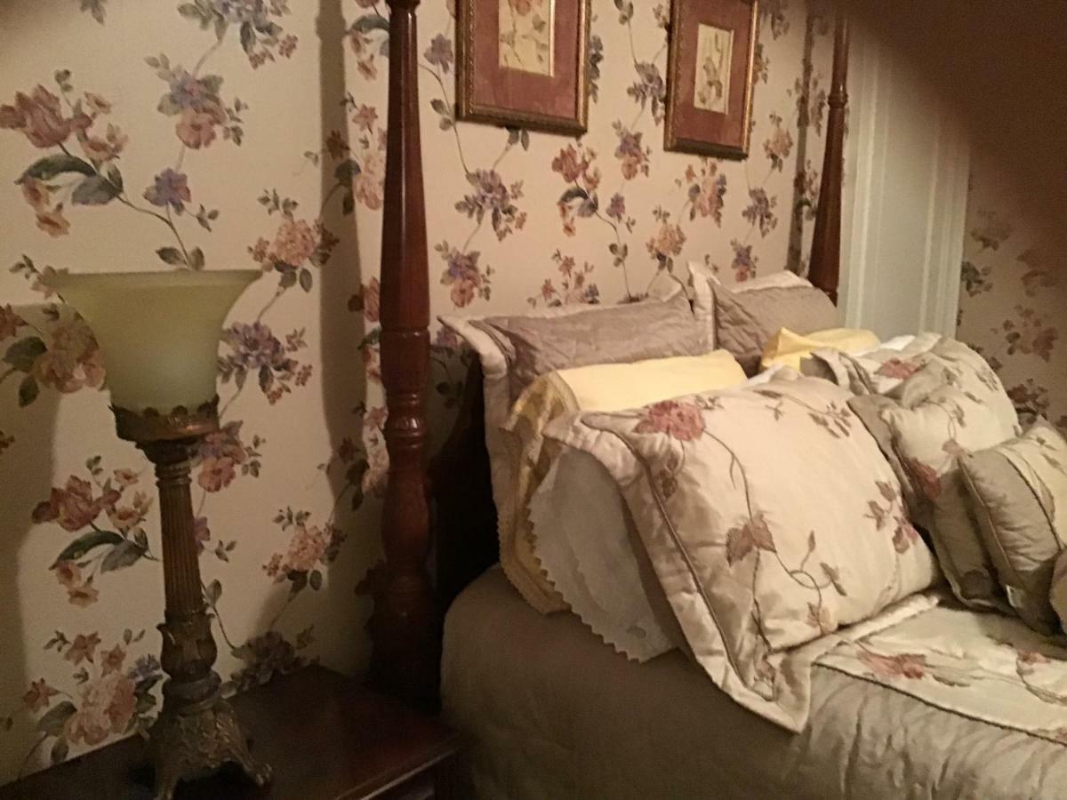 Bed & Breakfast Brookview Manor 3*