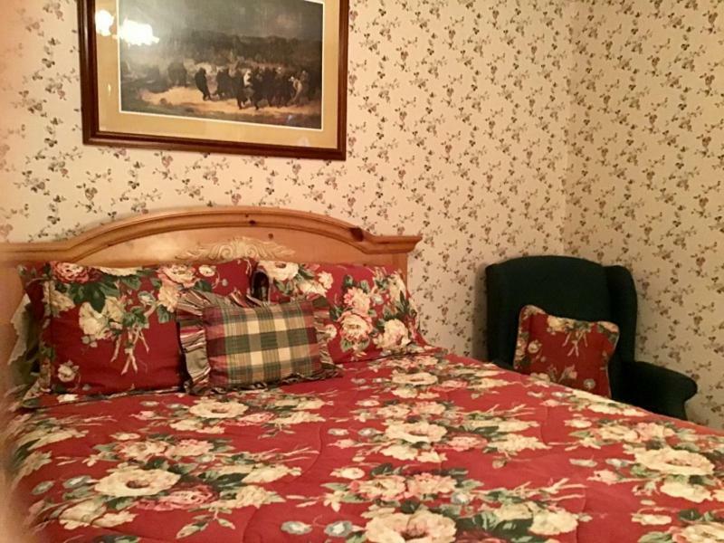 Brookview Manor 3*